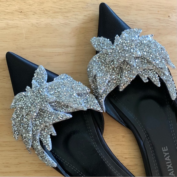 Beautiful Jewelled Slides - Picture 2 of 5